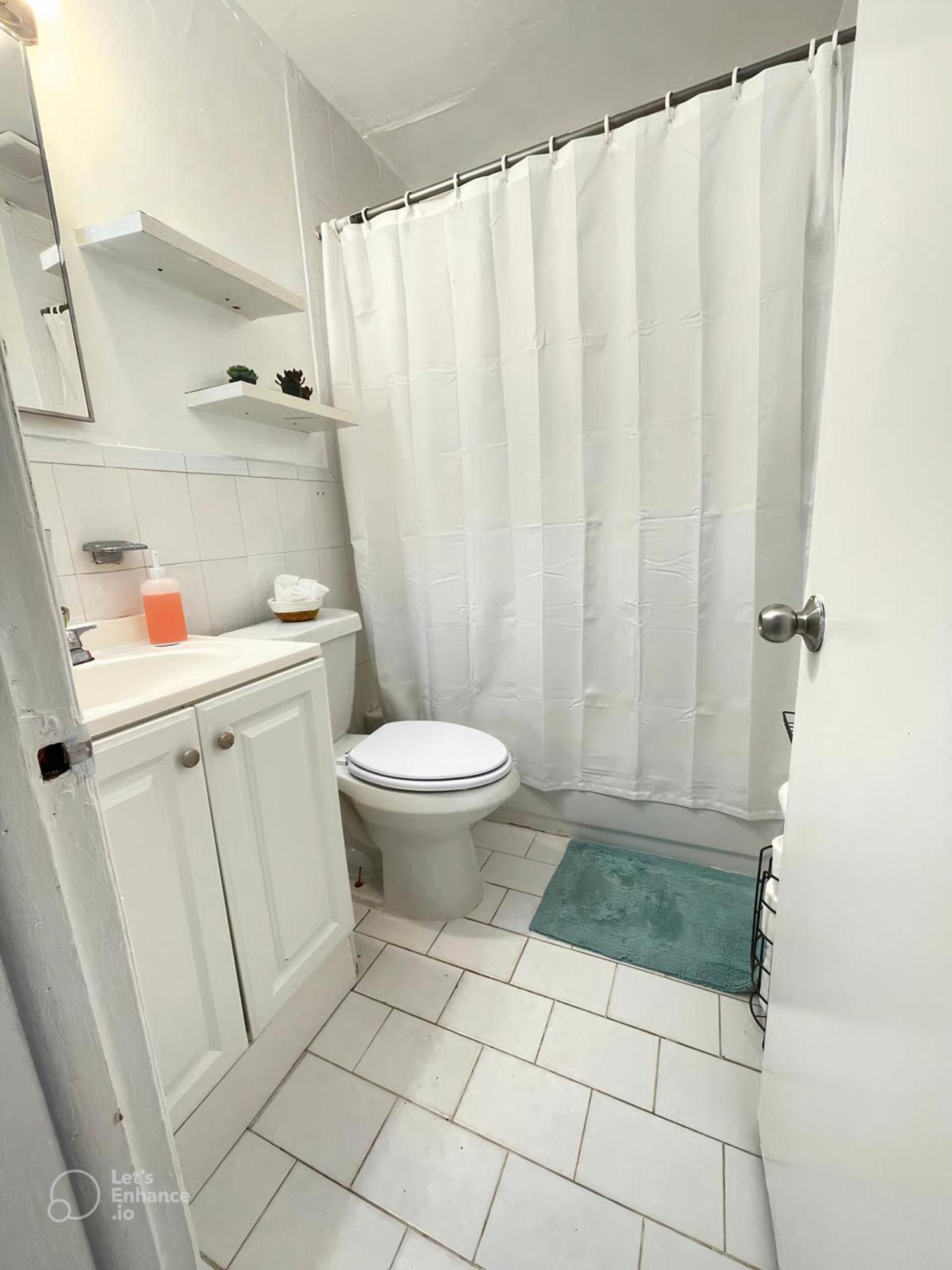 Ludge By Miami Airport Hostel Bagian luar foto