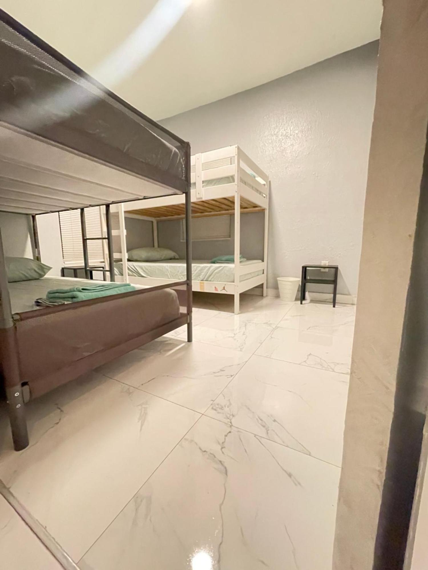 Ludge By Miami Airport Hostel Bagian luar foto